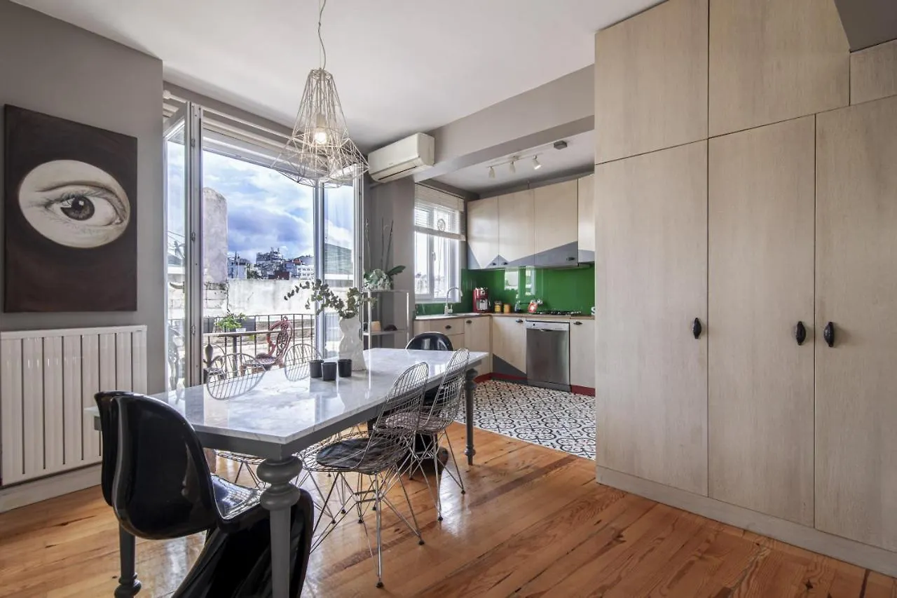 Modern Apartment With Stylish Interior In Beyoglu Stambuł 0*,